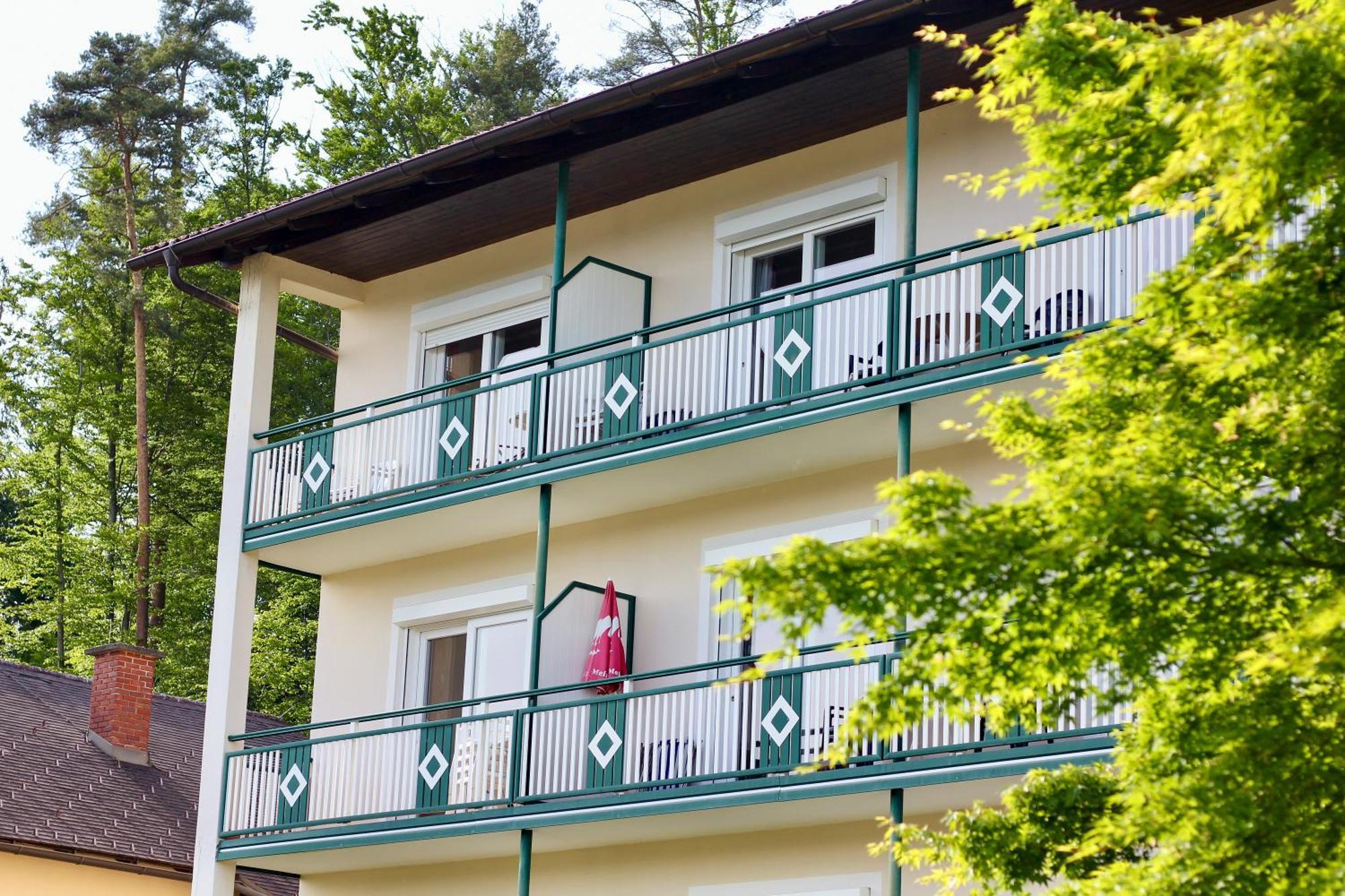 Self-Check In Apartmenthotel Seeglueck Portschach am Woerthersee Luaran gambar