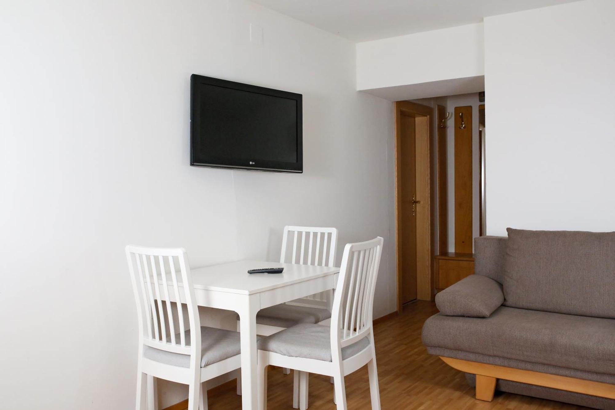 Self-Check In Apartmenthotel Seeglueck Portschach am Woerthersee Luaran gambar