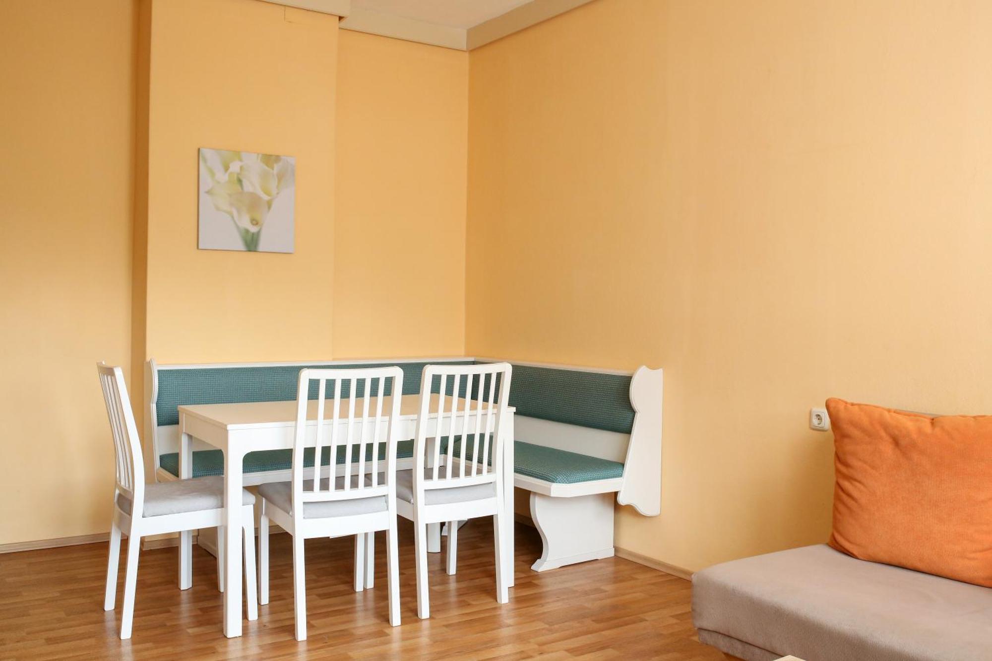 Self-Check In Apartmenthotel Seeglueck Portschach am Woerthersee Luaran gambar