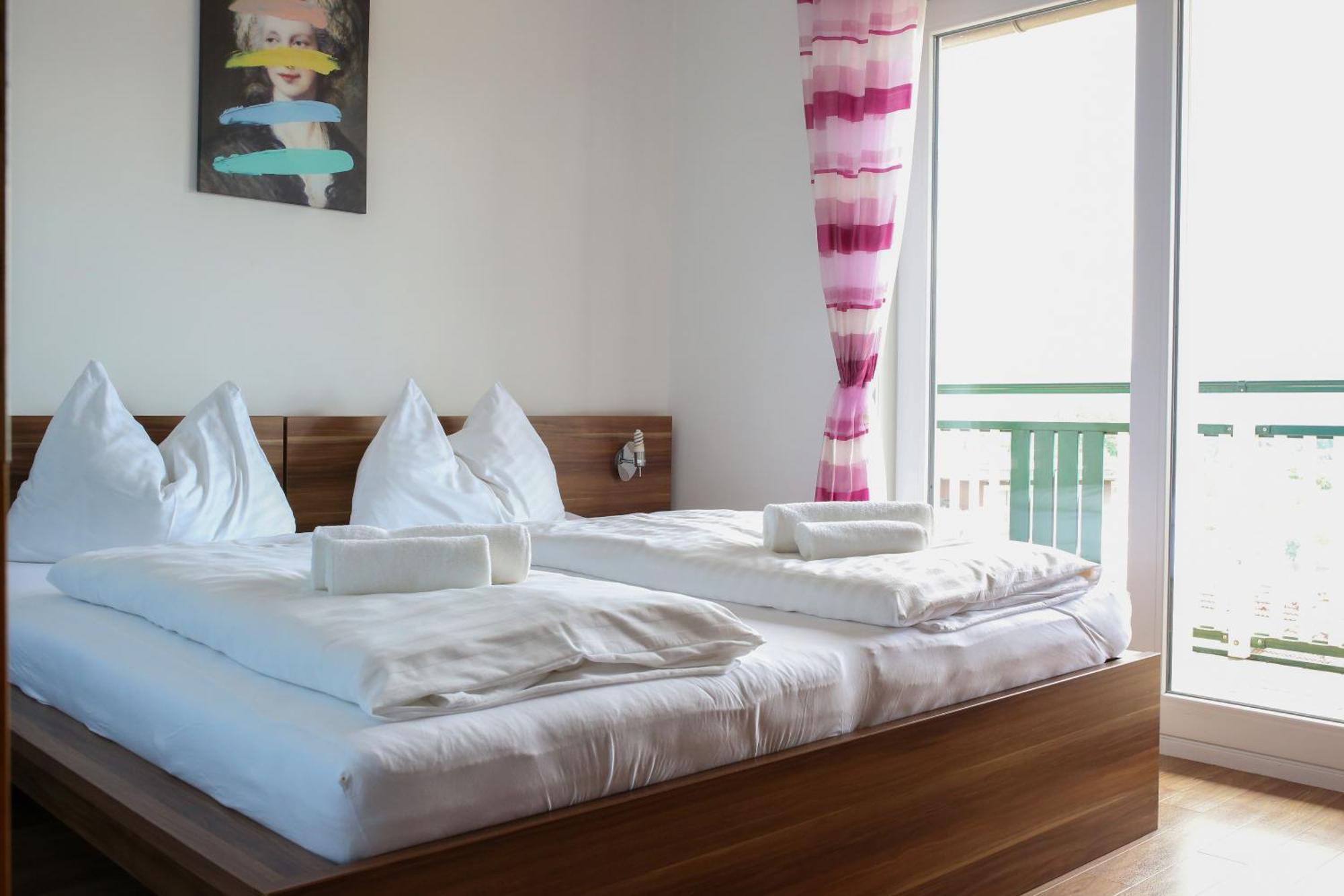 Self-Check In Apartmenthotel Seeglueck Portschach am Woerthersee Luaran gambar